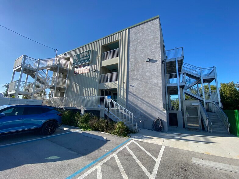 323 Overseas Hwy, Key West, FL à vendre - Photo du bâtiment - Image 2 de 8