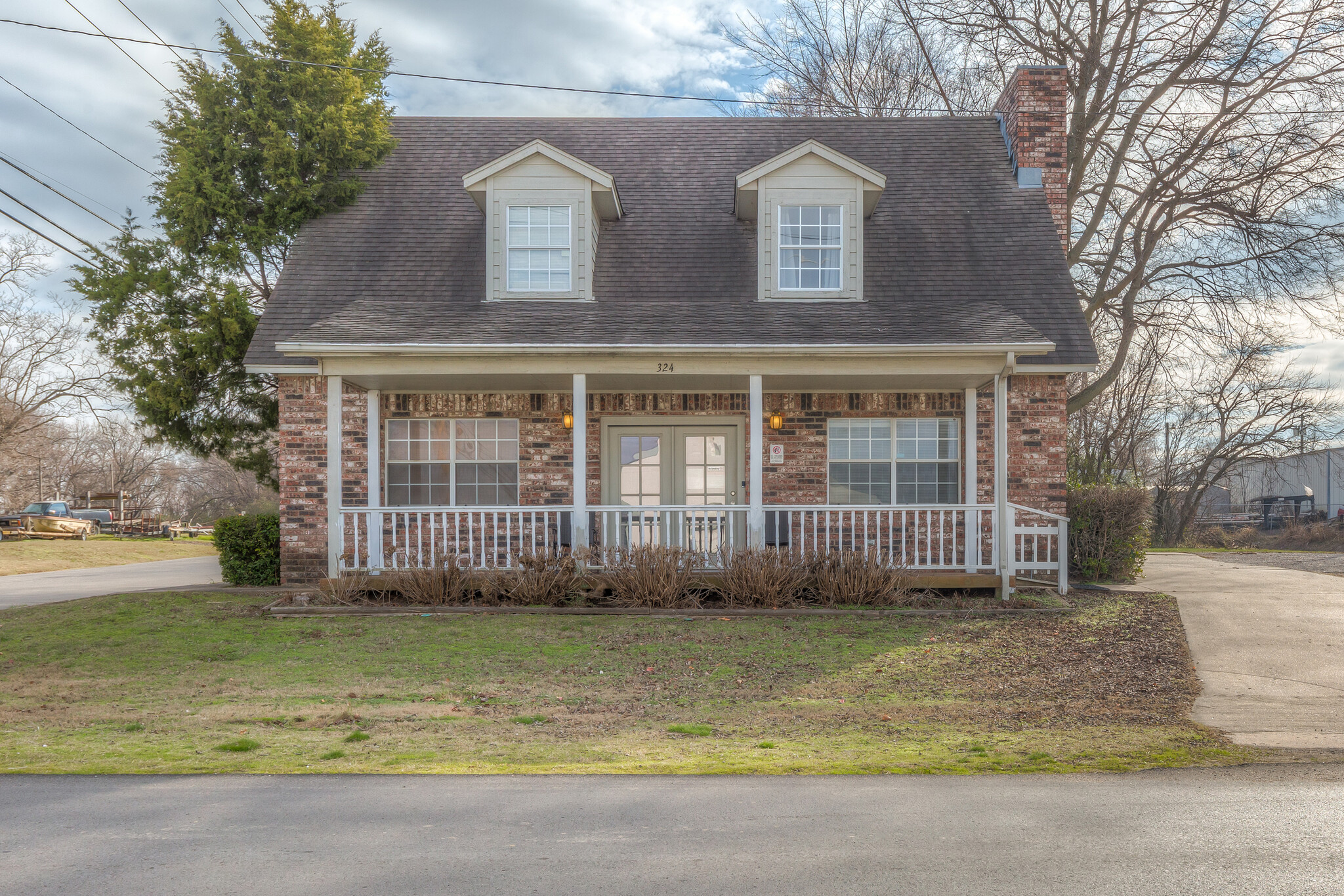 324 E Chestnut St, Coweta, OK à vendre Photo principale- Image 1 de 1