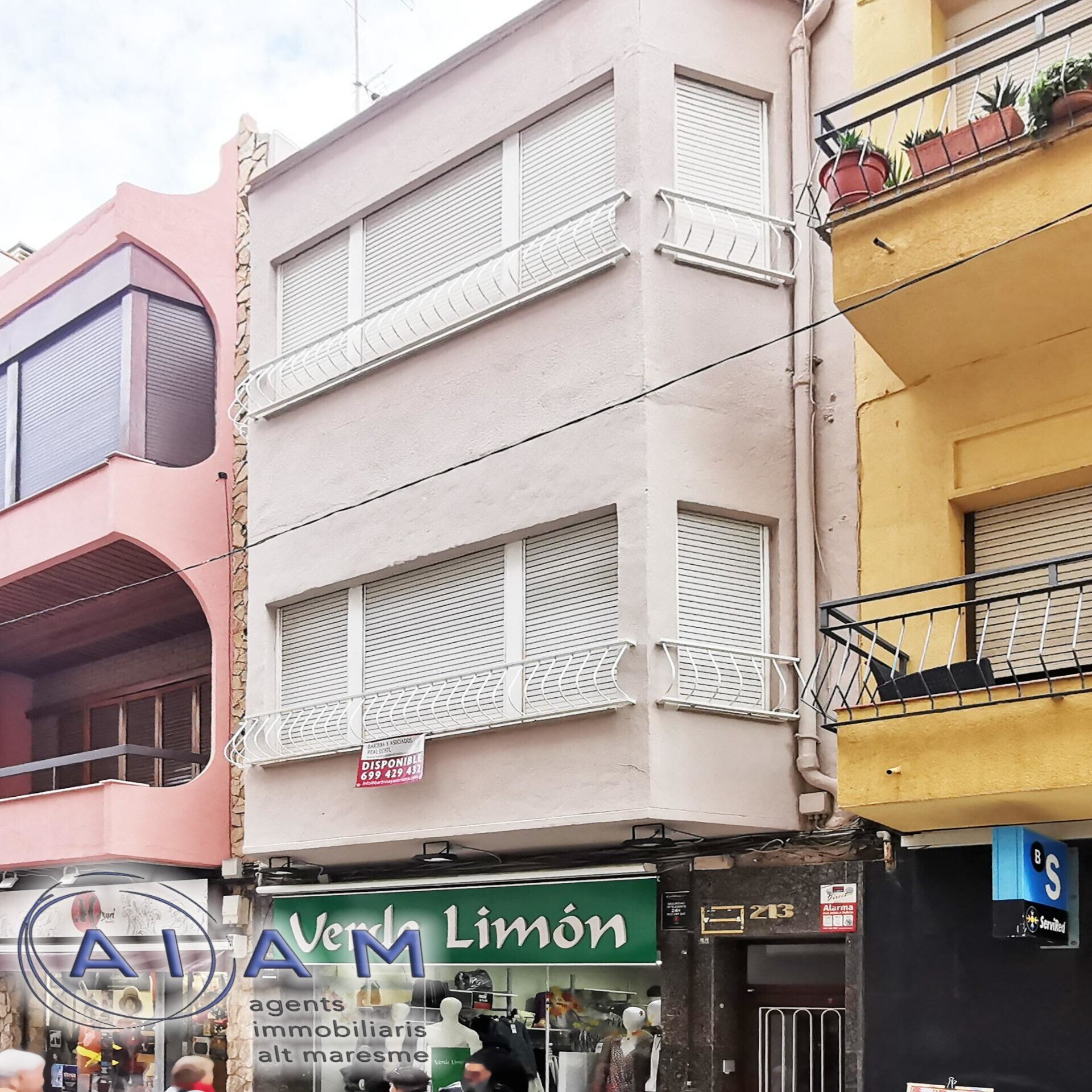 Immeuble residentiel dans Calella, Barcelona à vendre Photo du bâtiment- Image 1 de 10