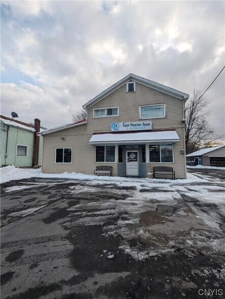 745-747 Erie Blvd W, Rome, NY à vendre - Photo du bâtiment - Image 2 de 15