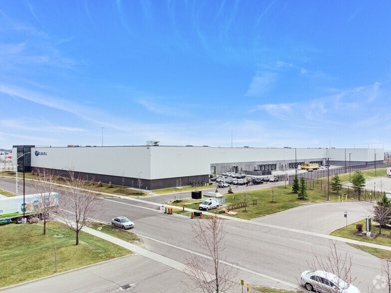 350 Madill Blvd, Mississauga, ON for lease - Building Photo - Image 2 of 3