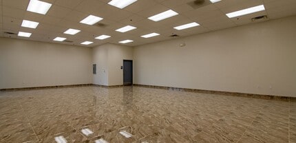 7913 Panama Rd, Lamont, CA for lease Interior Photo- Image 1 of 2