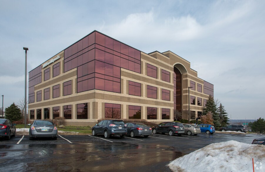 4199 Kinross Lakes Pky, Richfield, OH à louer - Photo du bâtiment - Image 2 de 13