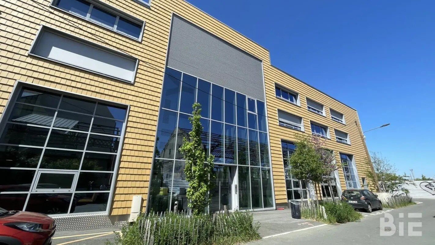 Office in Bordeaux for lease Building Photo- Image 1 of 10