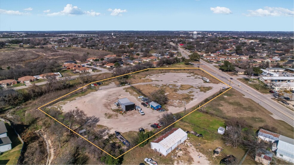 1503 Holland Rd, Belton, TX à louer - Photo du bâtiment - Image 3 de 9