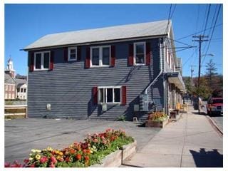 34 Main St, Livingston Manor, NY à vendre - Photo du bâtiment - Image 2 de 6