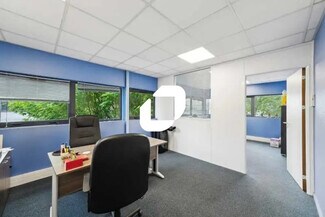 Plus de détails pour 128 Bis Avenue Jean Jaurès, Ivry-sur-Seine - Bureau, Local d'activités à louer