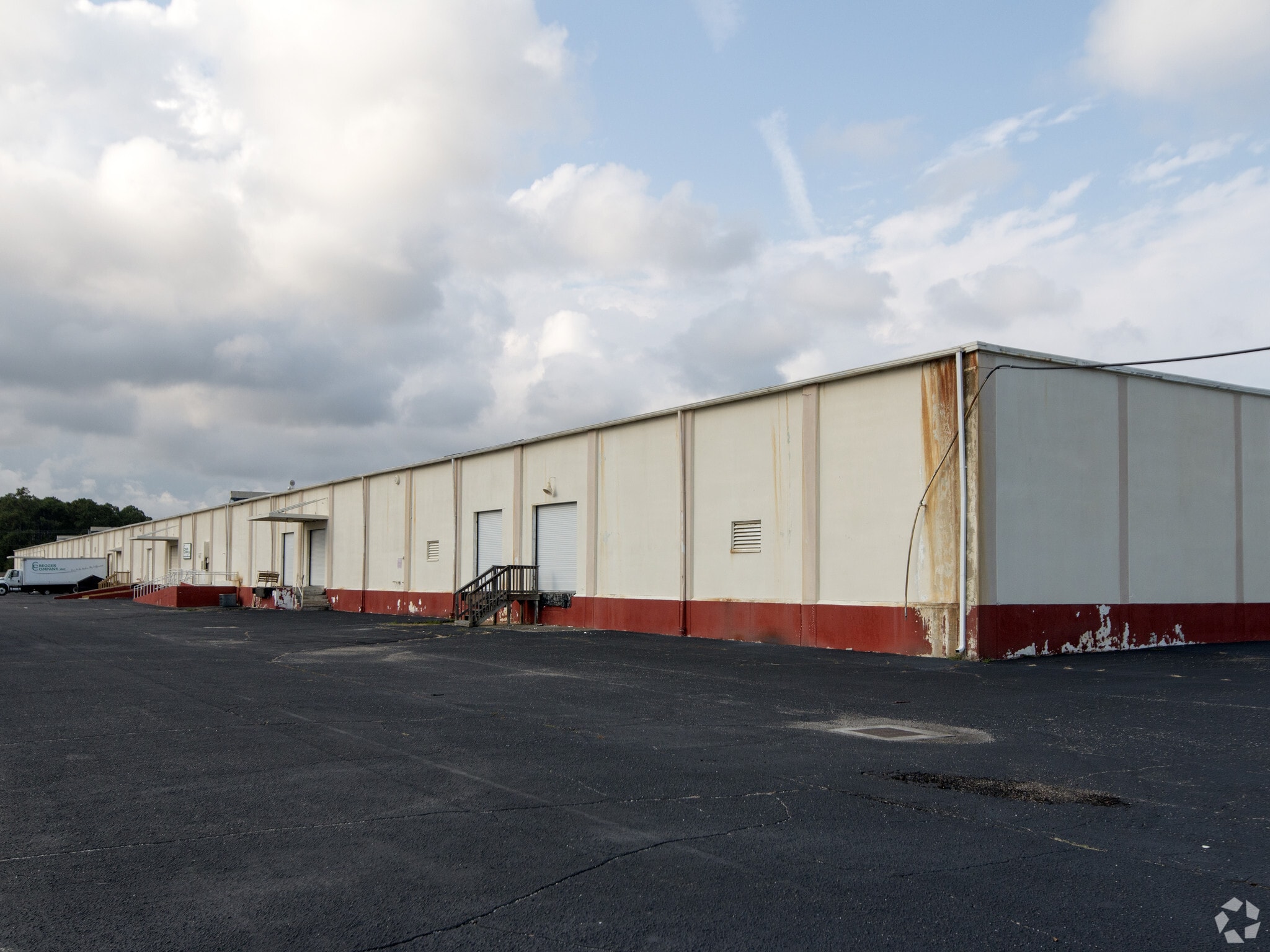 1131 Shine Ave, Myrtle Beach, SC for lease Primary Photo- Image 1 of 58