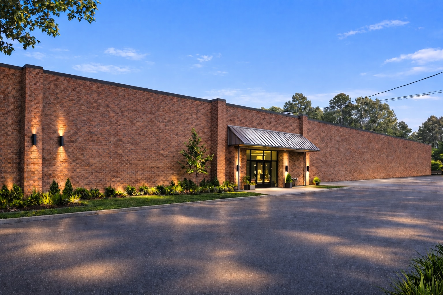 1890 Macarthur Blvd NW, Atlanta, GA for lease Primary Photo- Image 1 of 4