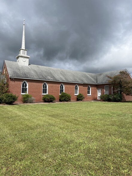 21215 Buckhorn Quarter Rd, Courtland, VA à vendre - Photo du bâtiment - Image 2 de 5