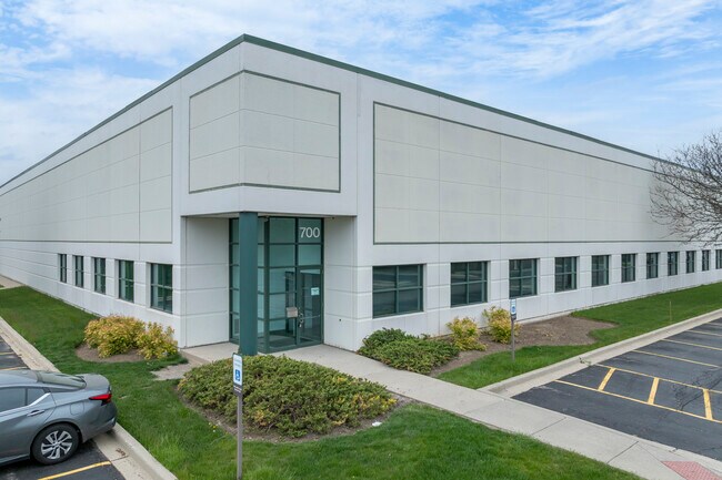 Plus de détails pour 700-740 Corporate Woods Pky, Vernon Hills, IL - Industriel à louer