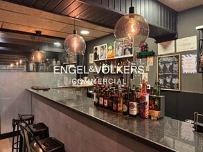 Commerce de détail dans Barcelone, Barcelona à louer Photo intérieure- Image 2 de 12