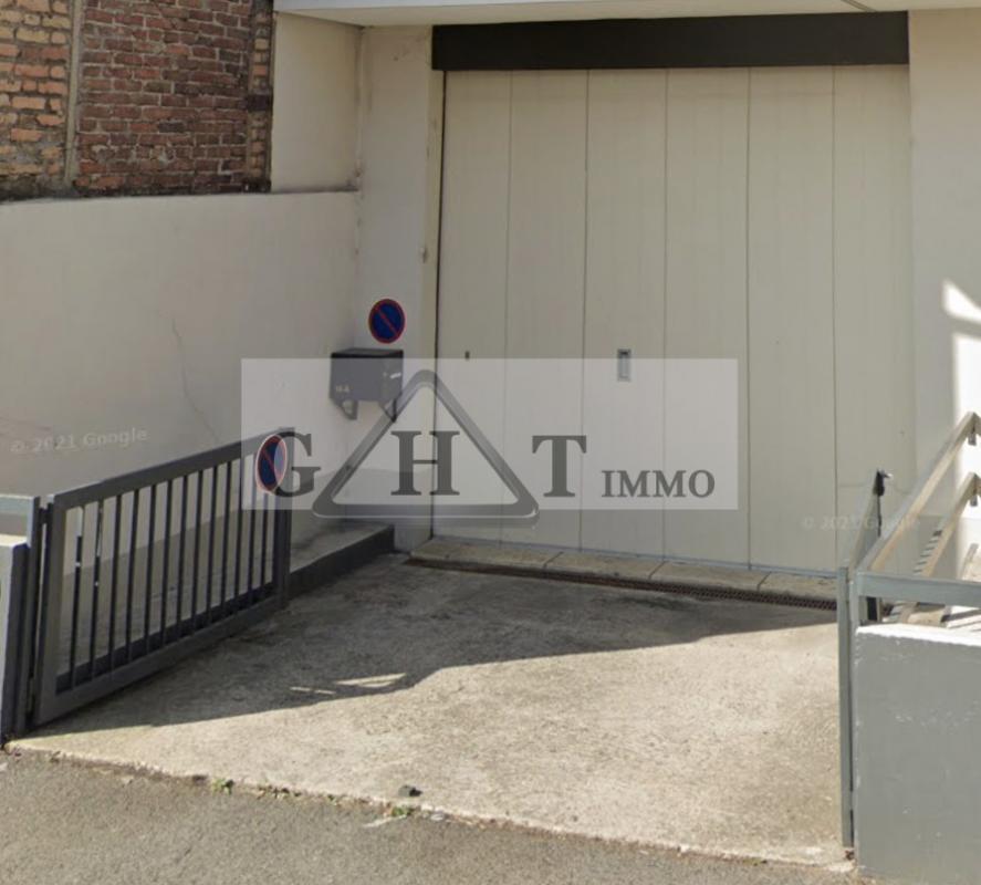 Industrial in Alfortville for lease Building Photo- Image 1 of 2