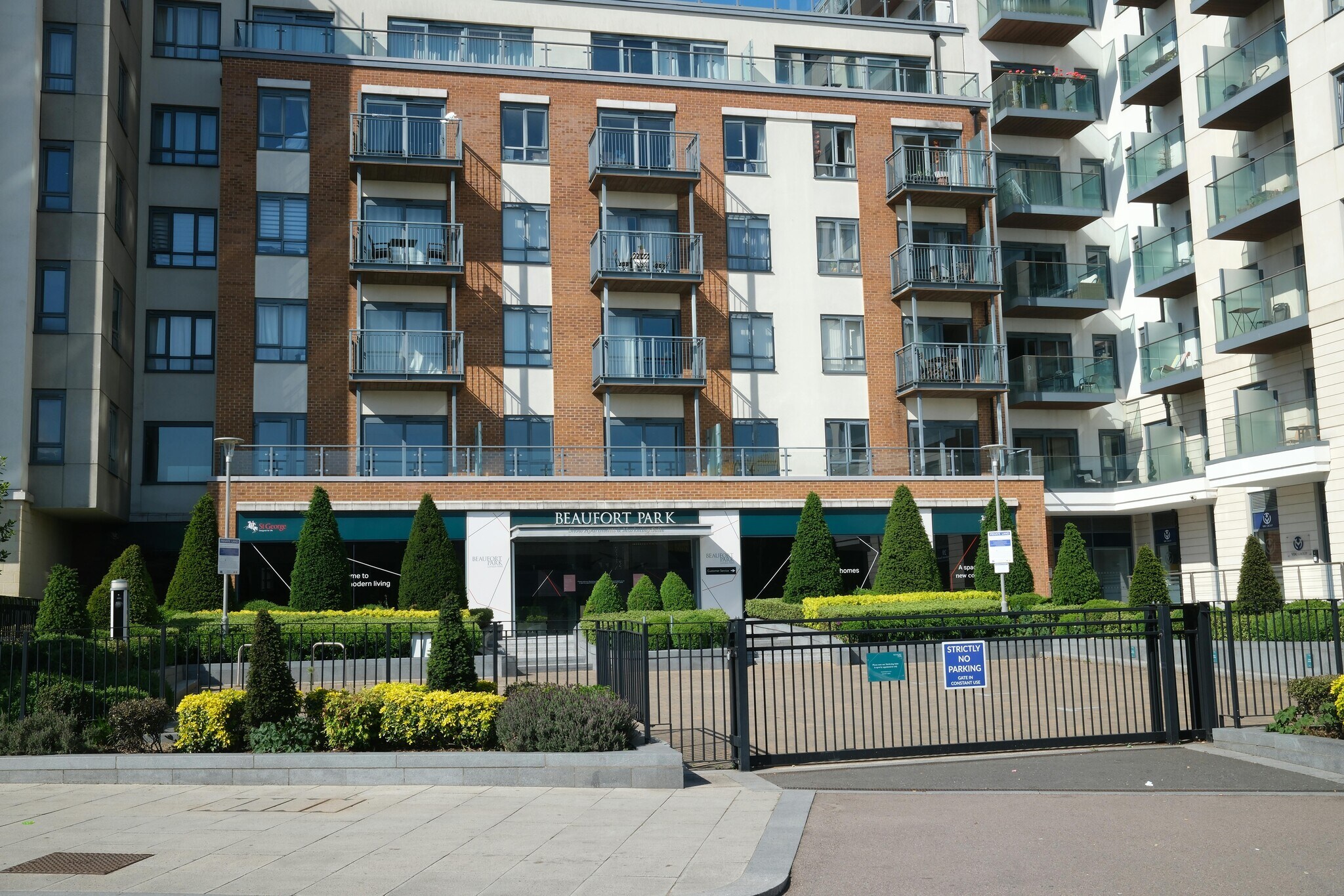 Aerodrome Rd, Londres à louer Photo du bâtiment- Image 1 de 13