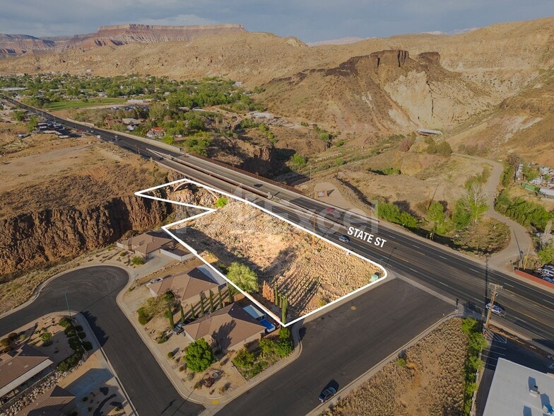 Approx E 860 N & State st, Hurricane, UT for sale - Primary Photo - Image 1 of 6