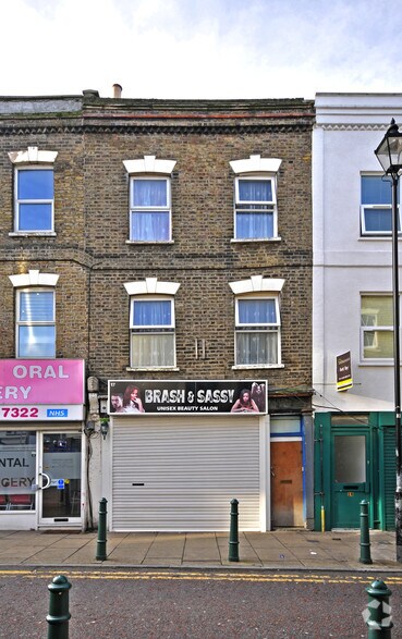 17 Bradbury St, Londres à vendre - Photo du bâtiment - Image 2 de 7