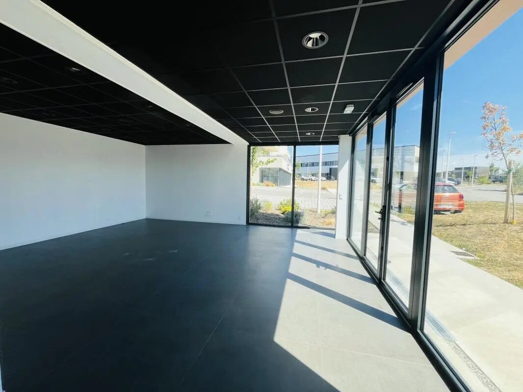 Bureau dans Saint-Nazaire à louer Photo du bâtiment- Image 1 de 6