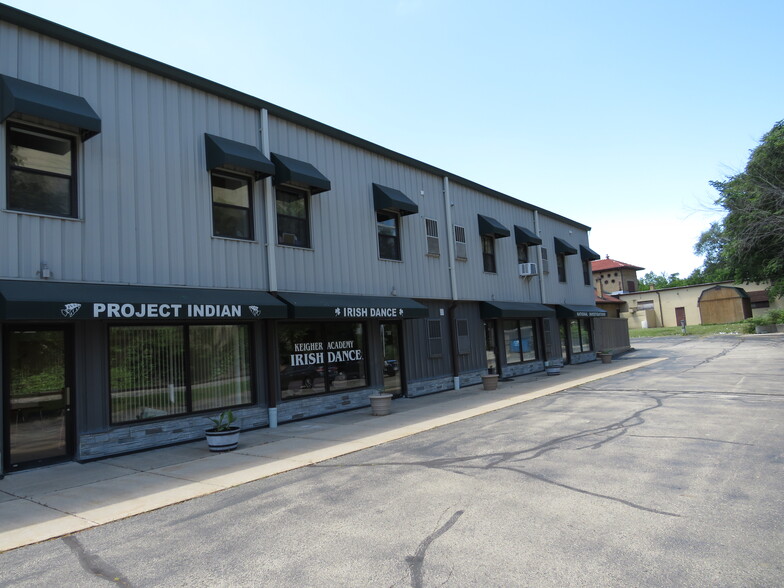 113-137 W Wapella St, Minooka, IL for lease - Building Photo - Image 1 of 25