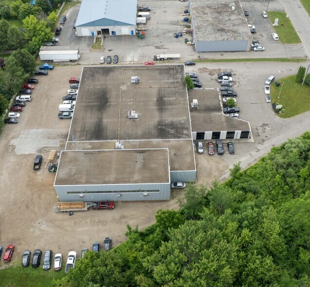 19 Copernicus Blvd, Brantford, ON à louer - Aérien - Image 2 de 2