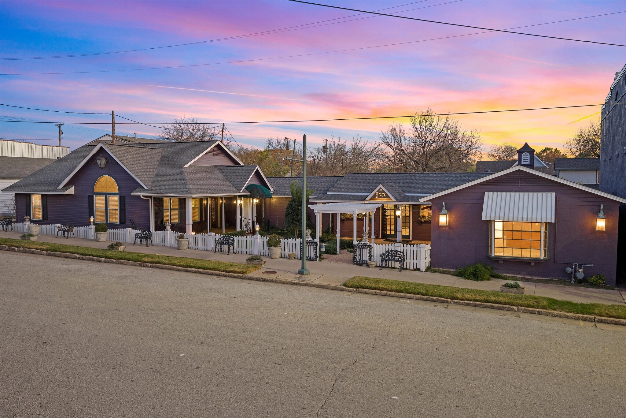 103-105 E Center Street, Lorena, TX for sale Building Photo- Image 1 of 44