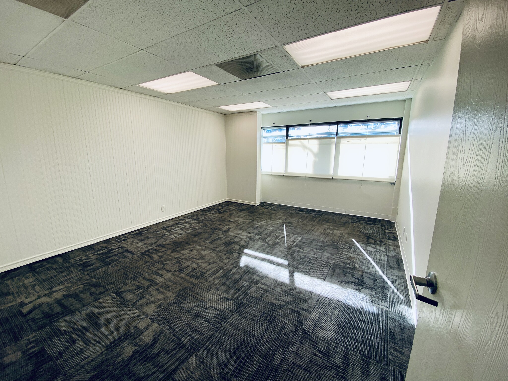 520 S Sepulveda Blvd, Los Angeles, CA à louer Photo intérieure- Image 1 de 3