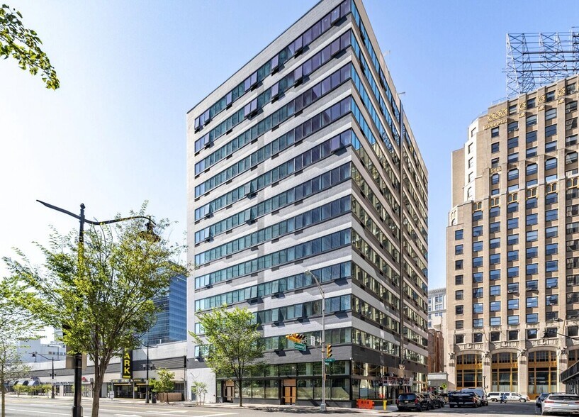 10 Commerce Ct, Newark, NJ for lease - Building Photo - Image 3 of 12