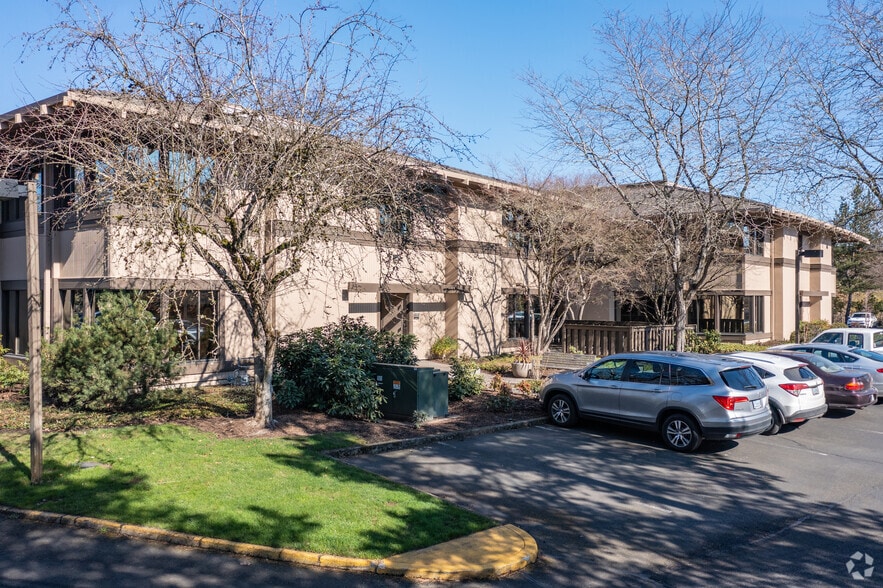 4900 SW Griffith Dr, Beaverton, OR à louer - Photo du bâtiment - Image 2 de 9