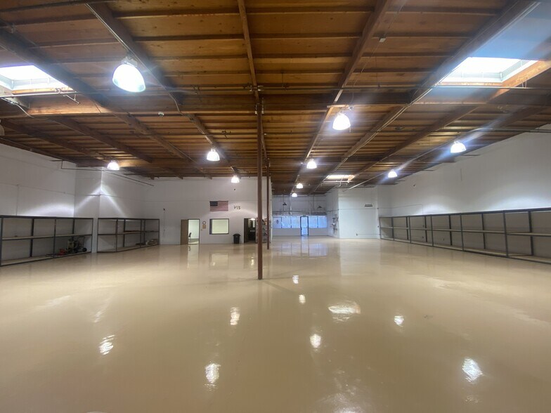 2221 Las Palmas Dr, Carlsbad, CA à vendre - Photo du bâtiment - Image 3 de 22
