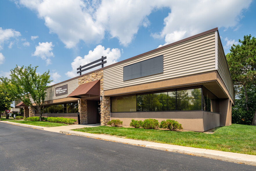 27650-27652 Franklin Rd, Southfield, MI for sale - ProVideo LoopNet - Image 2 of 28