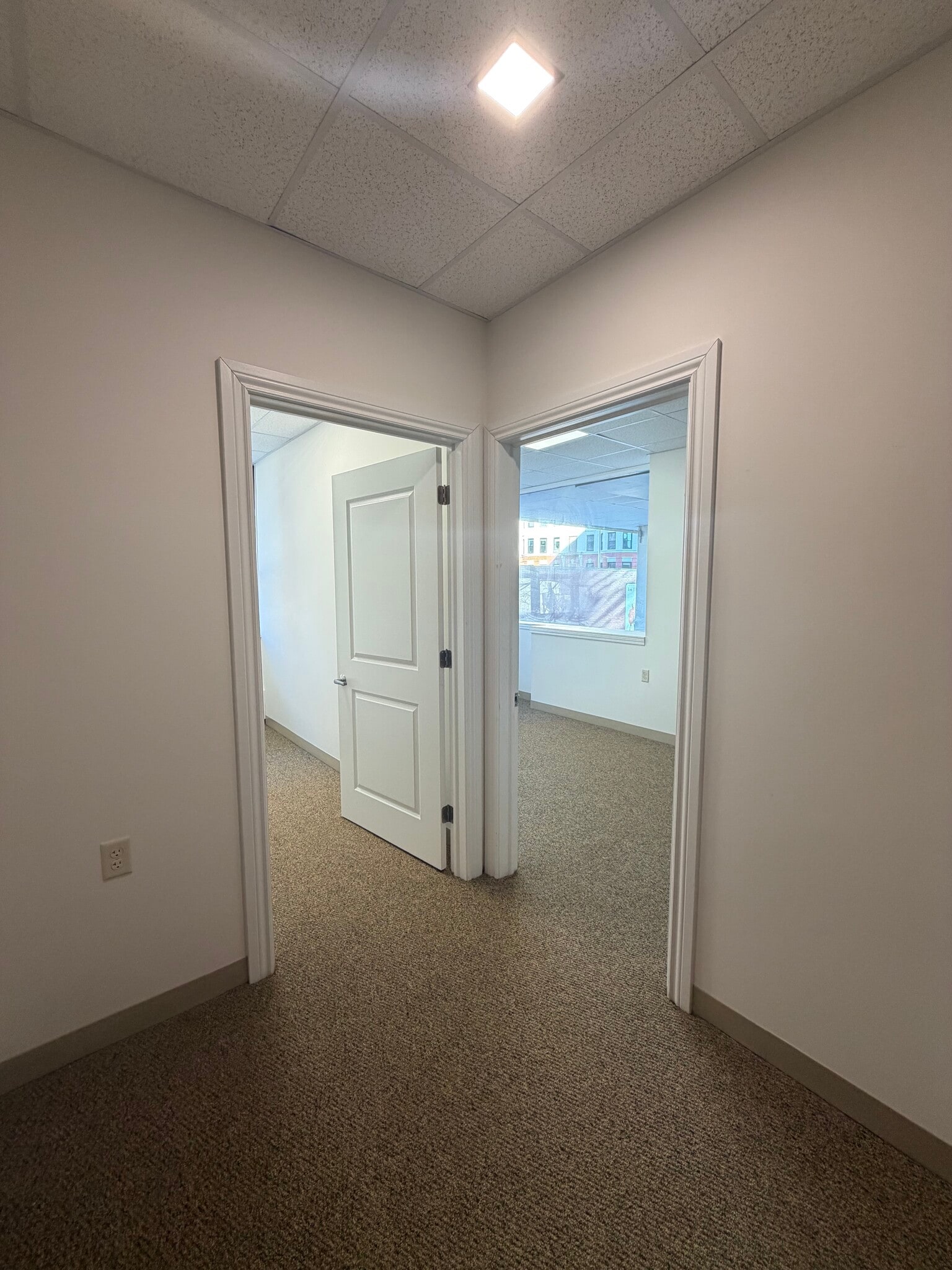 872 Massachusetts Ave, Cambridge, MA for lease Interior Photo- Image 1 of 3