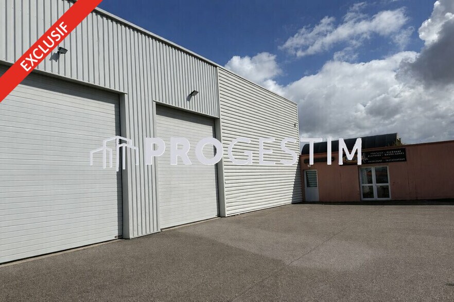 1 Rue Champ Aux Pierres, Saint-Apollinaire for sale - Building Photo - Image 1 of 14