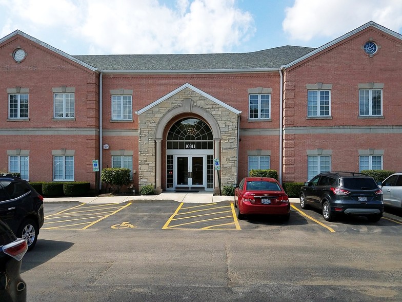 10811 W 143rd St, Orland Park, IL for lease - Building Photo - Image 2 of 10