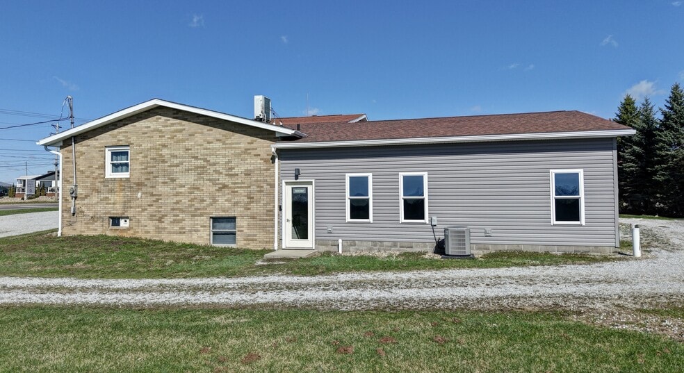 7500 OH-515, Millersburg, OH à louer - Photo du bâtiment - Image 3 de 33