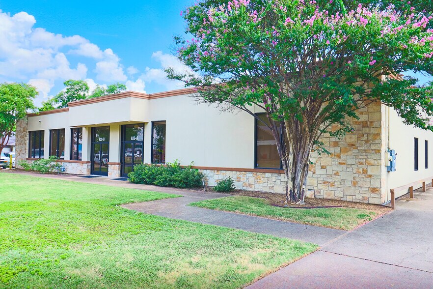 628 Centre St, Dallas, TX à vendre - Photo du bâtiment - Image 2 de 20