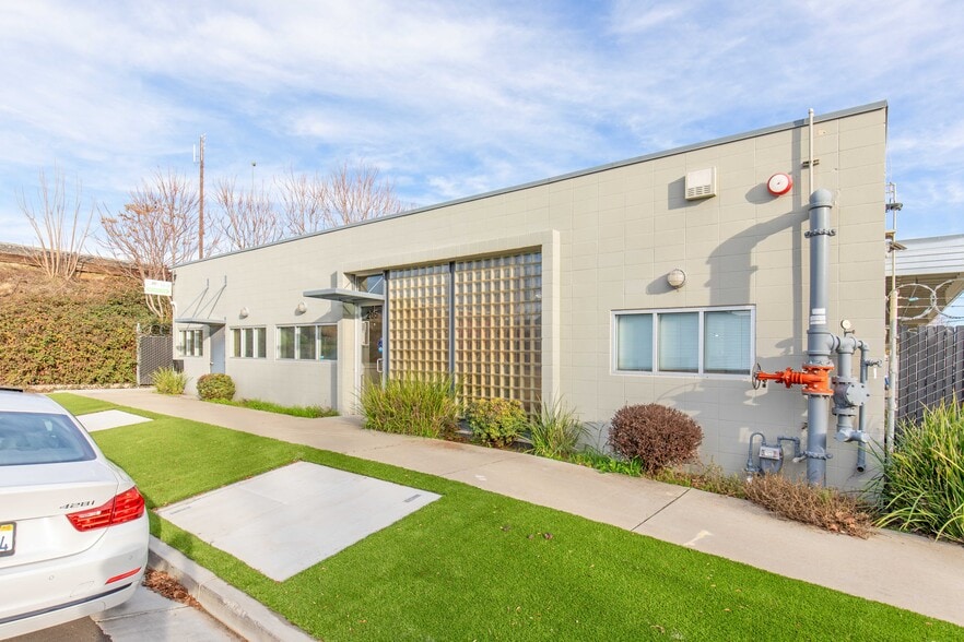 205 23rd St, Sacramento, CA for sale - Building Photo - Image 2 of 29