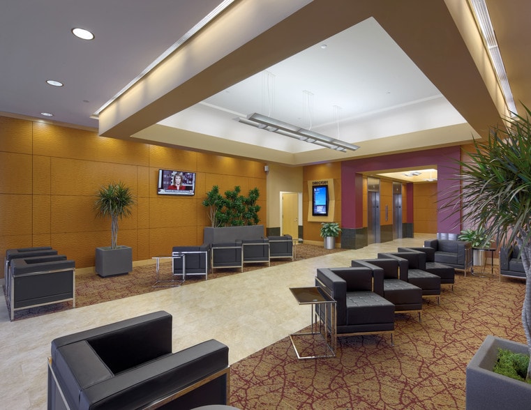 6811 S 204th St, Kent, WA à louer - Photo du bâtiment - Image 3 de 27