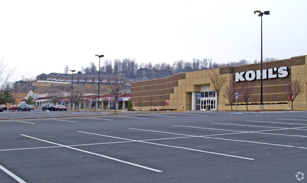 2035 E Market St, Harrisonburg, VA à louer - Photo du bâtiment - Image 2 de 9