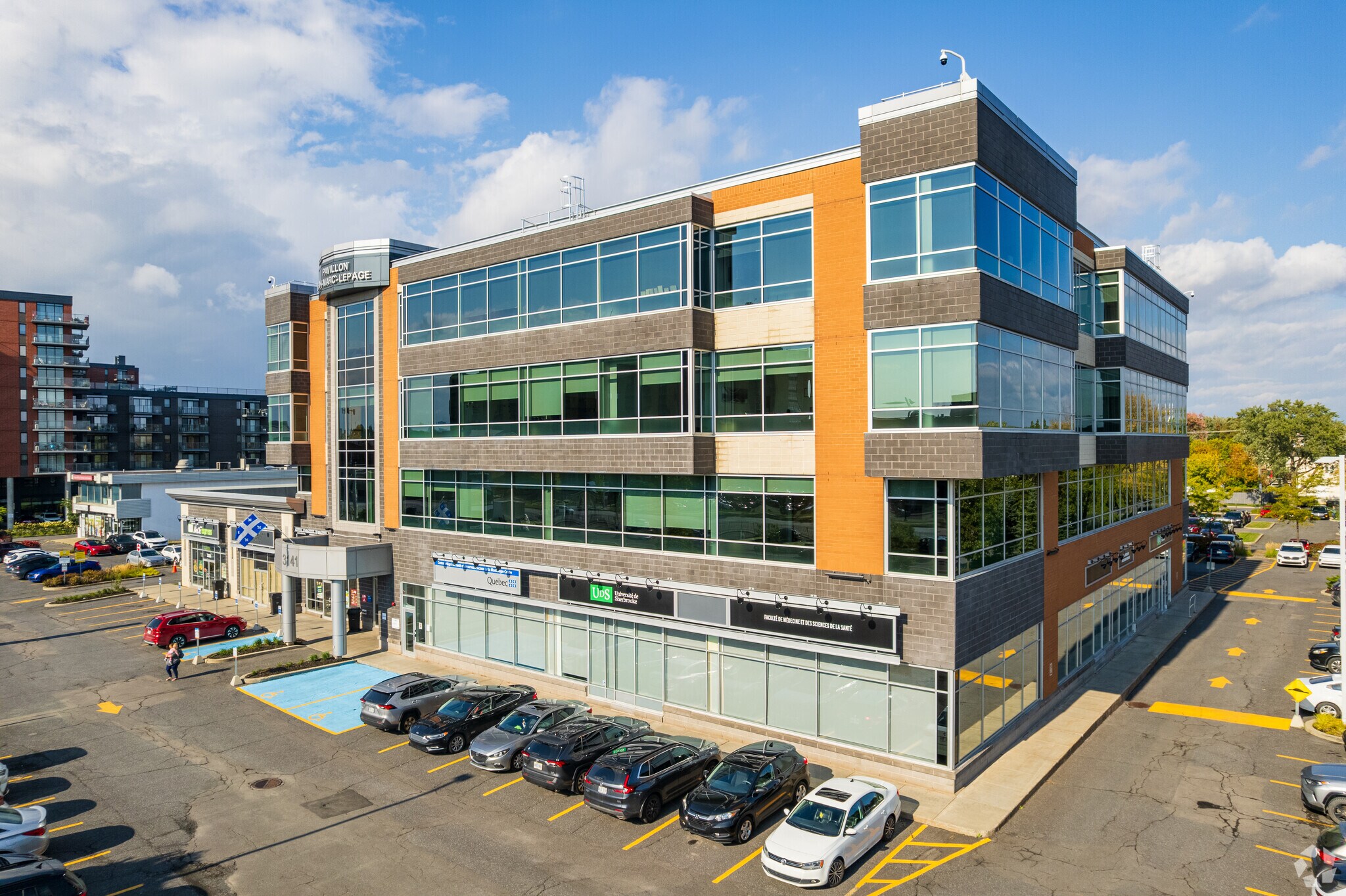 3141 Boul Taschereau, Longueuil, QC for sale Primary Photo- Image 1 of 1