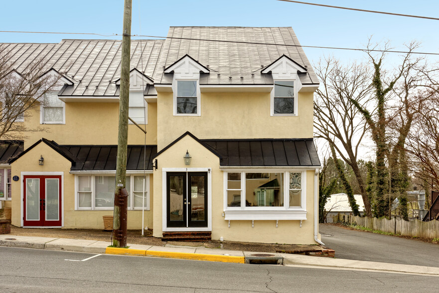 1-13 W Federal St, Middleburg, VA for lease - Building Photo - Image 1 of 17