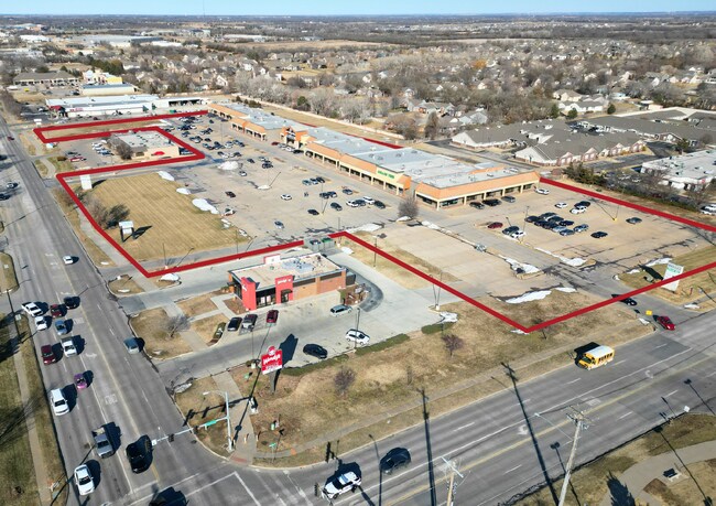 Plus de détails pour 524-640 N Andover Rd, Andover, KS - Commerce de détail à louer