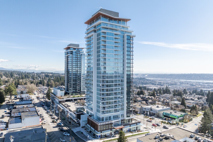 1030 Ridgeway Av, Coquitlam, BC à louer - Photo du bâtiment - Image 3 de 3