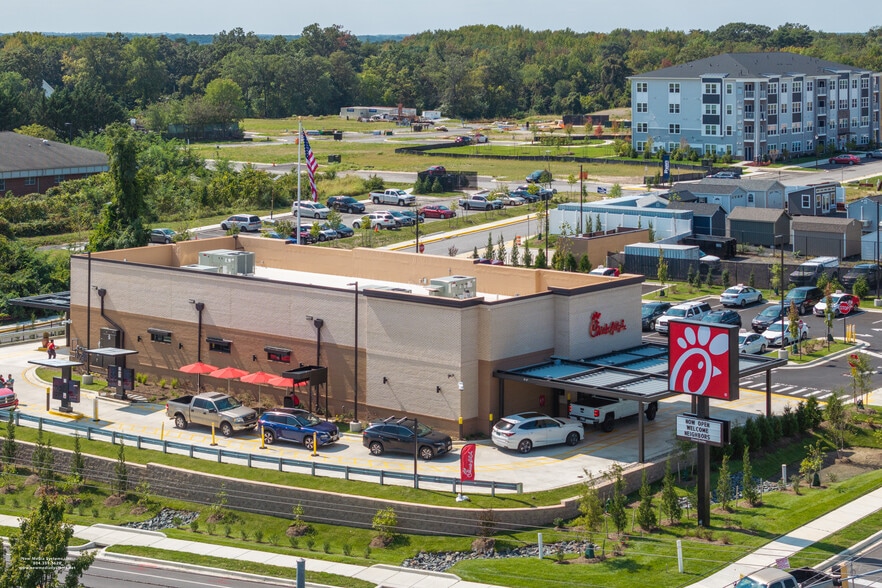 4015 Mountain Rd, Pasadena, MD for sale - Building Photo - Image 2 of 5