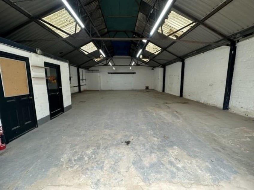 30 Charlotte St, Wallasey for lease Interior Photo- Image 1 of 4