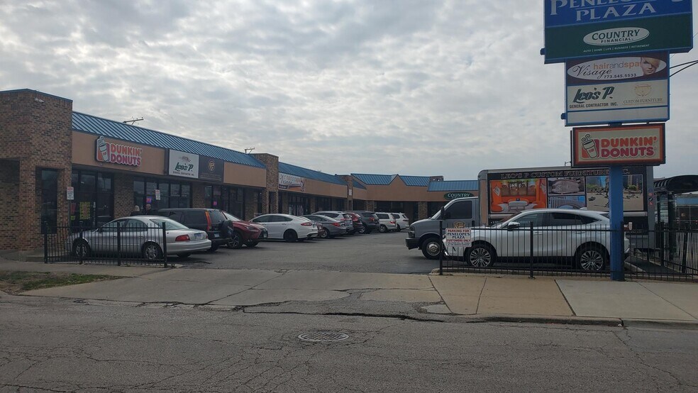 3351 N Harlem Ave, Chicago, IL à louer - Photo du bâtiment - Image 2 de 29