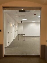8001 Lincoln Ave, Skokie, IL for lease Building Photo- Image 1 of 11