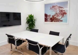 74 Gloucester Pl, London for lease Interior Photo- Image 2 of 5