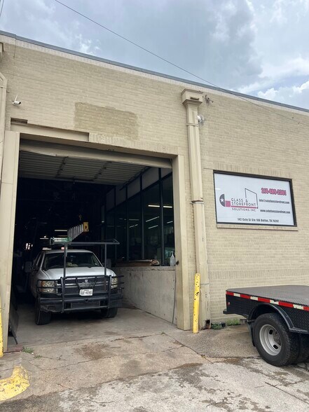 142 Cole St, Dallas, TX for lease - Building Photo - Image 3 of 4