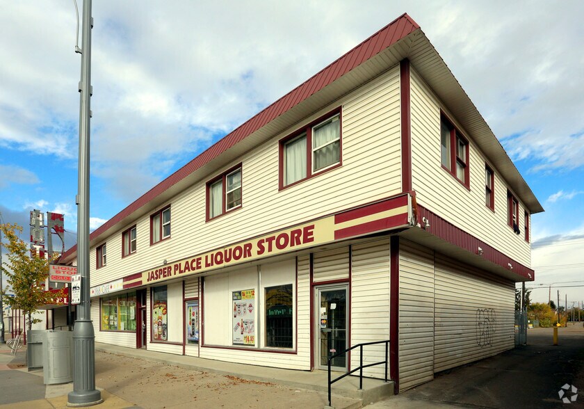 15330 Stony Plain Rd NW, Edmonton, AB à vendre - Photo principale - Image 1 de 1