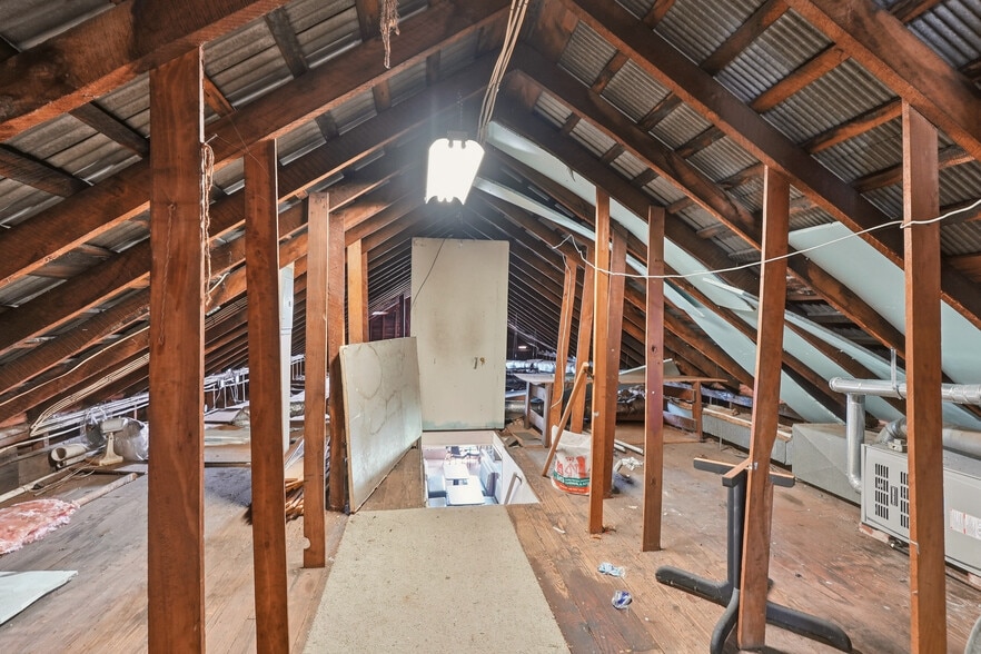 31 S Front St, Burbank, OH for sale - Building Photo - Image 3 of 44
