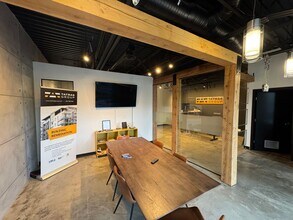 1515 Barrow St, North Vancouver, BC à louer Photo intérieure- Image 2 de 10